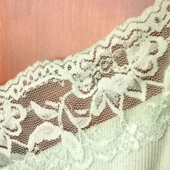 Wet Seal tank top - Picture 4 of 5